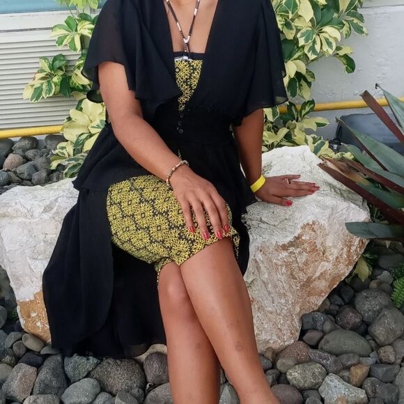 Gold and black tube dress - Picture 4 of 4